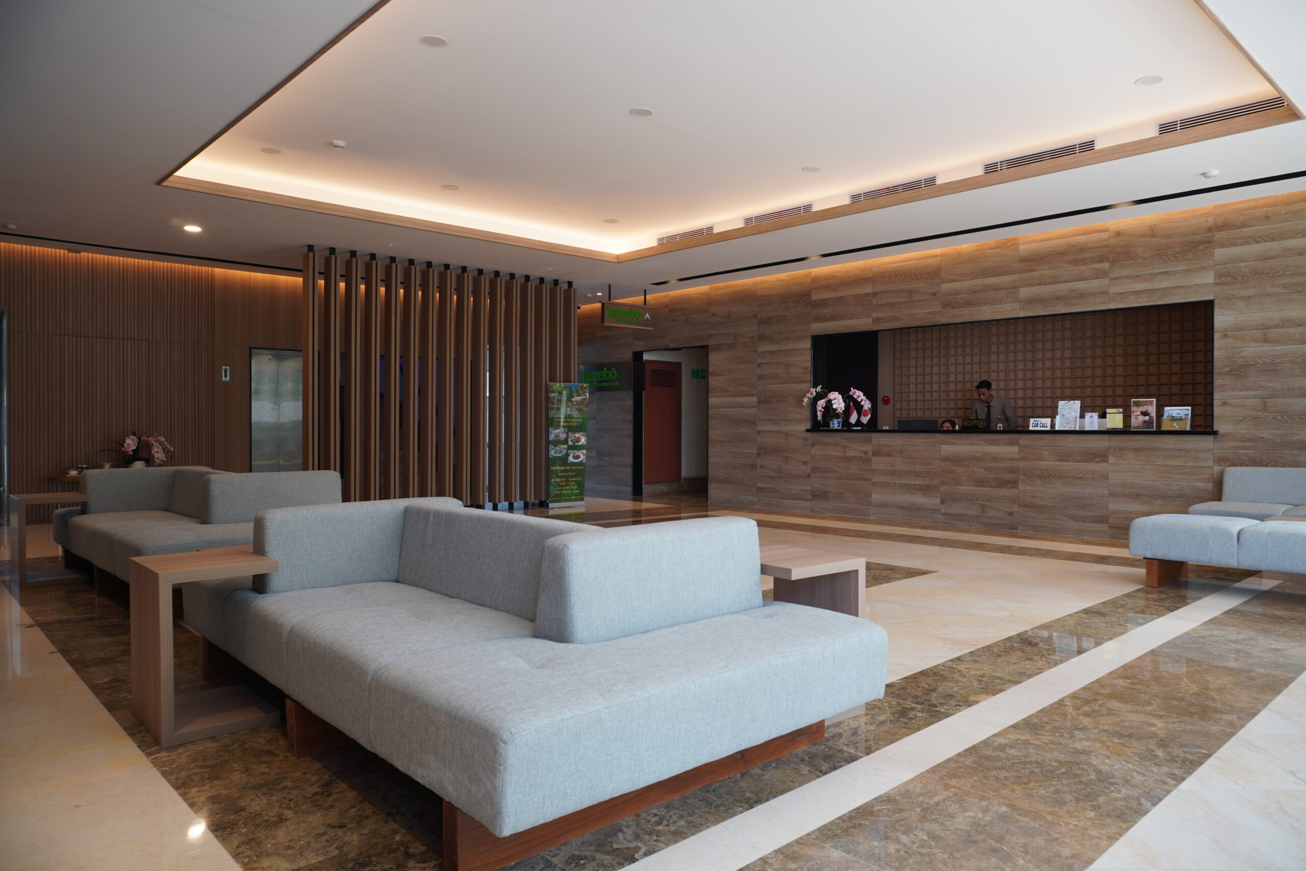 http://LOBBY